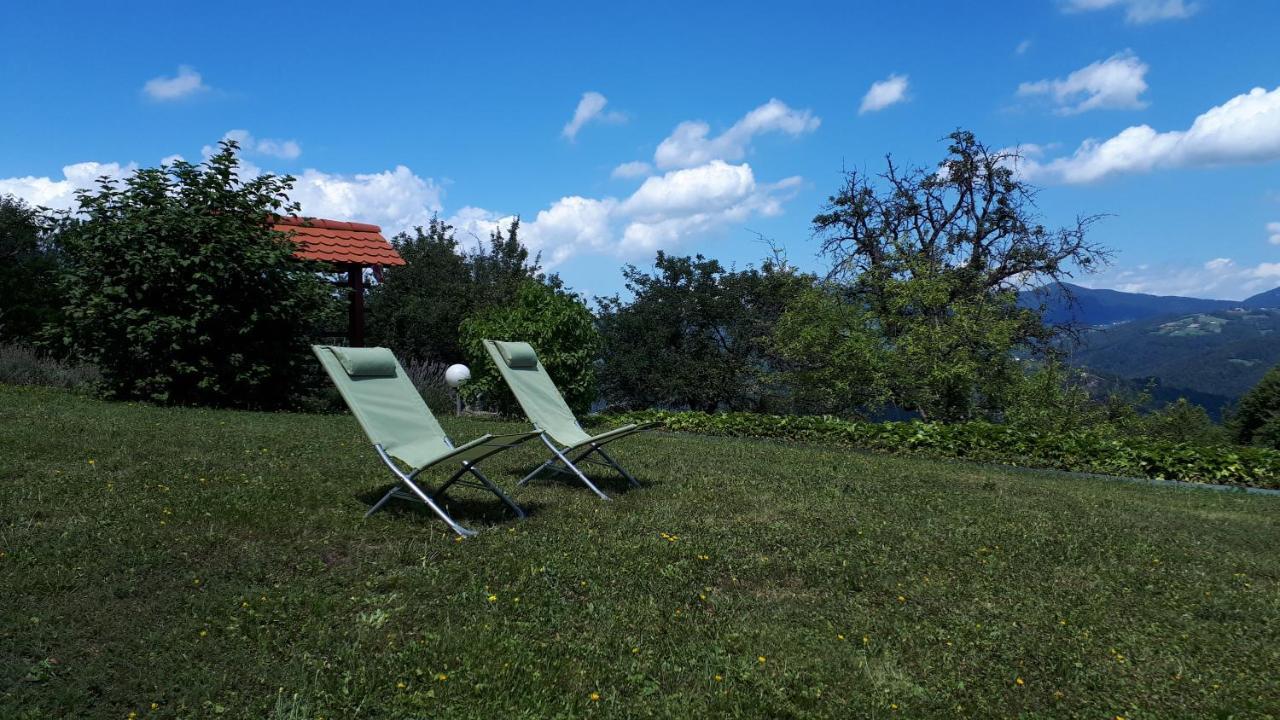 Villa Getaway "At The Three Lights" Sevnica Exterior foto