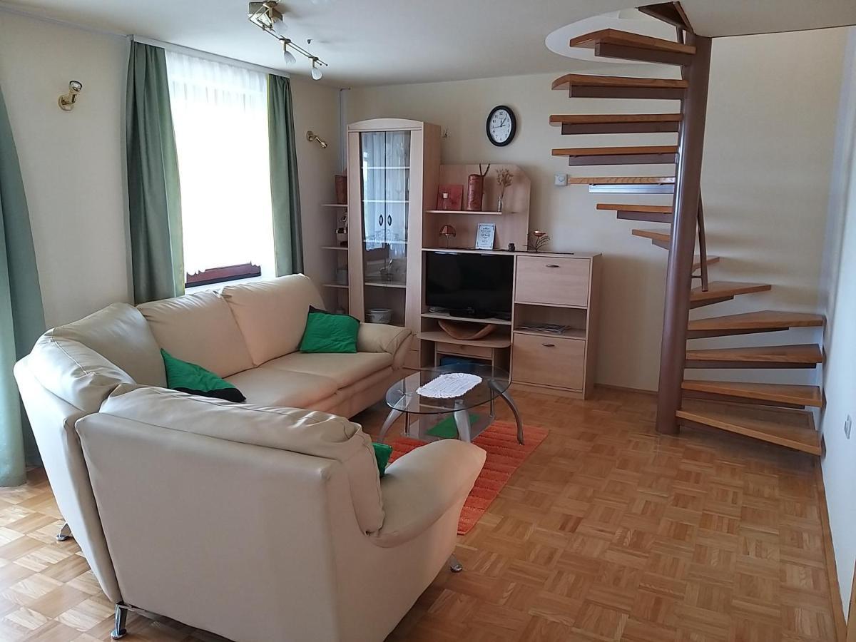 Villa Getaway "At The Three Lights" Sevnica Exterior foto