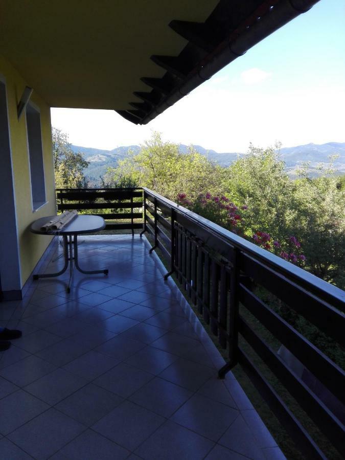 Villa Getaway "At The Three Lights" Sevnica Exterior foto